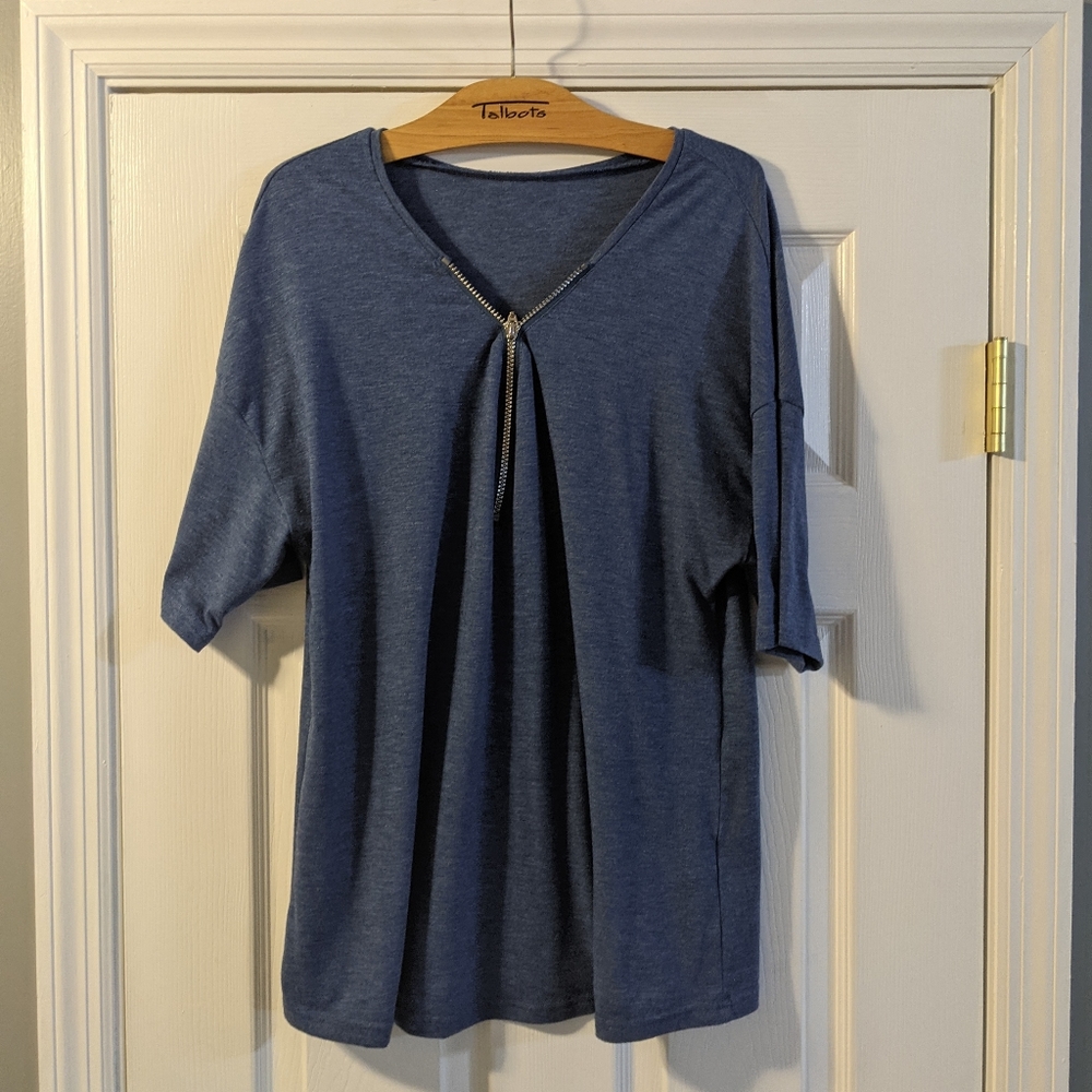 4/$25! Blue Half Zip Top - Sz L